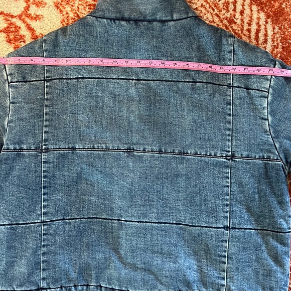 American Eagle Quilted Denim Jacket - Picture 5 of 6